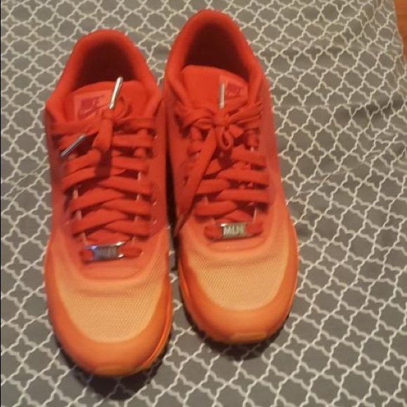 womens nike air max 90 hyperfuse